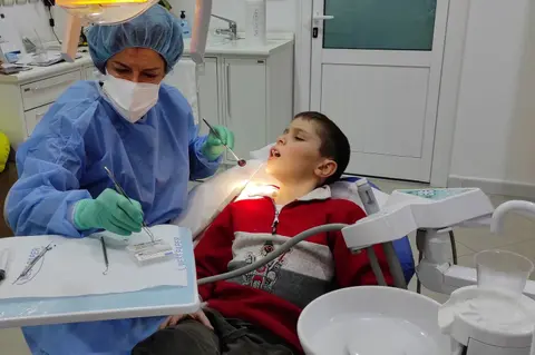 Dentist