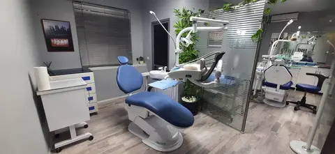 Dentist