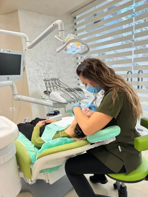 Dentist
