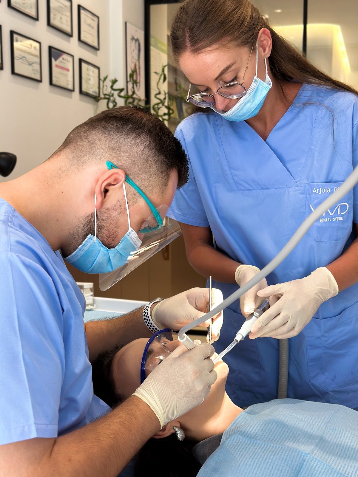 vIVId Dental Studio