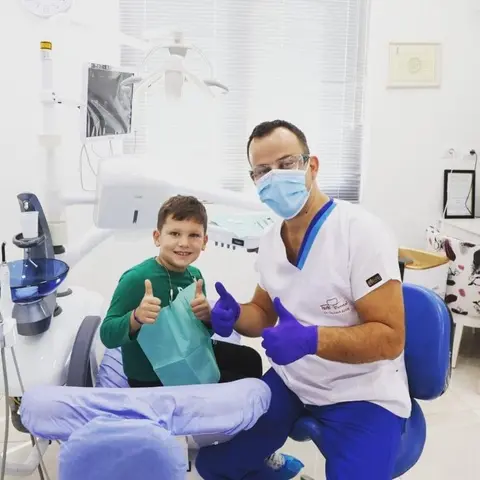 Dentist