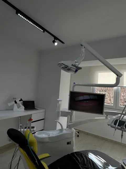 Dentist