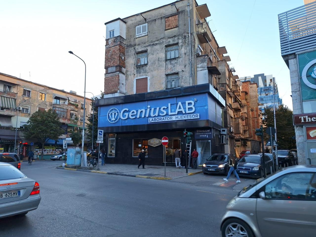 GeniusLab Ish Stacioni Trenit