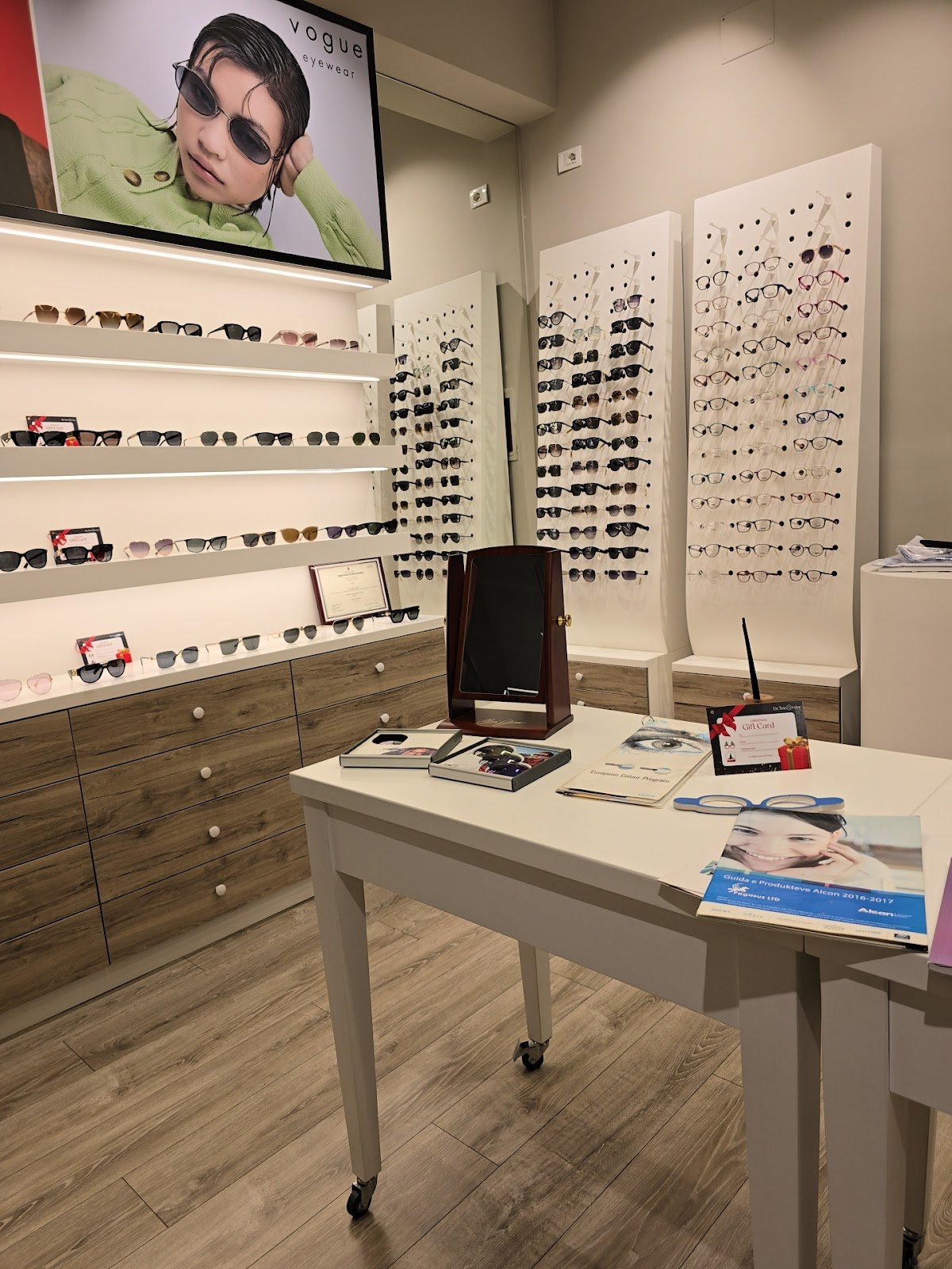 Dr.TomOptics