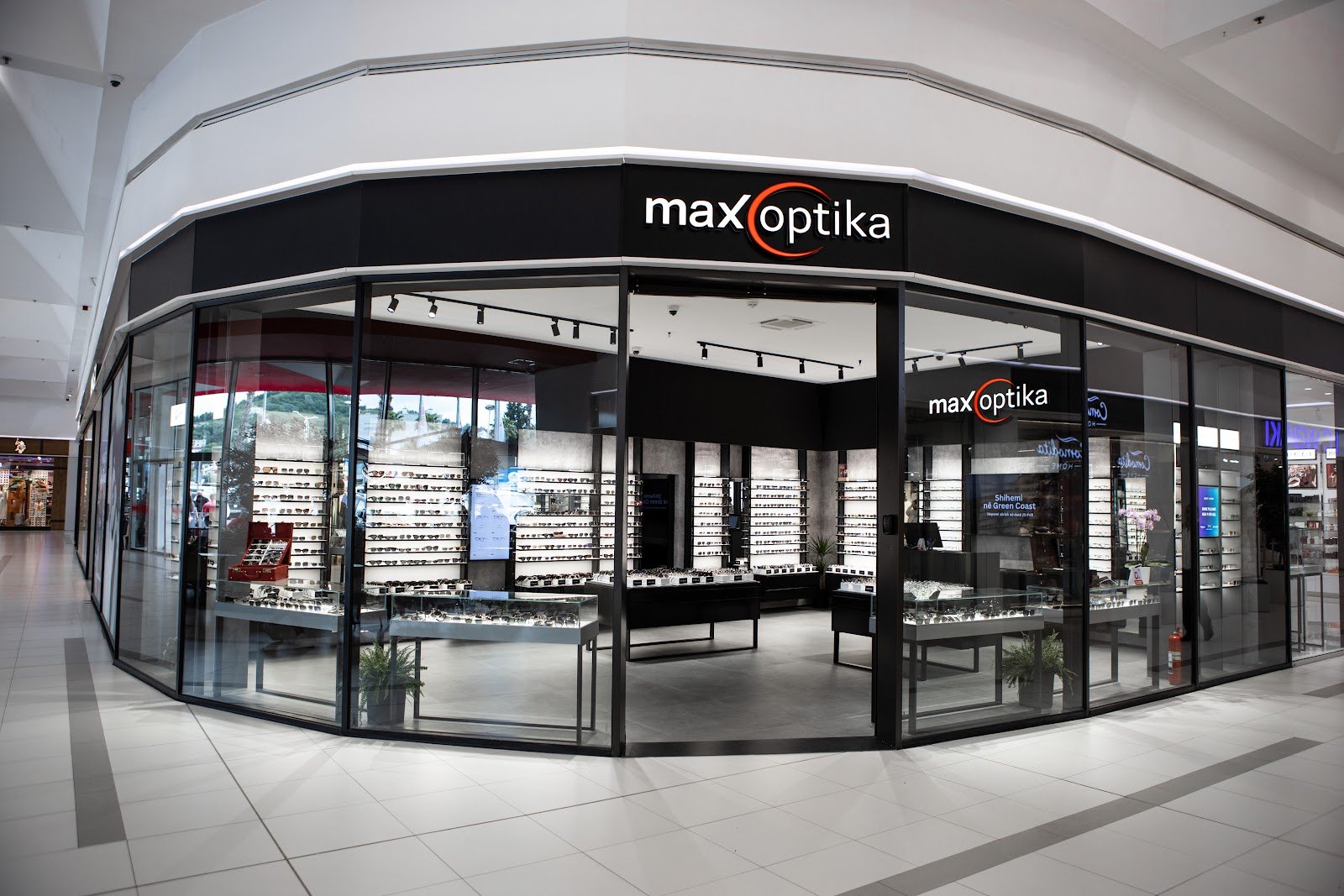 Max Optika QTU