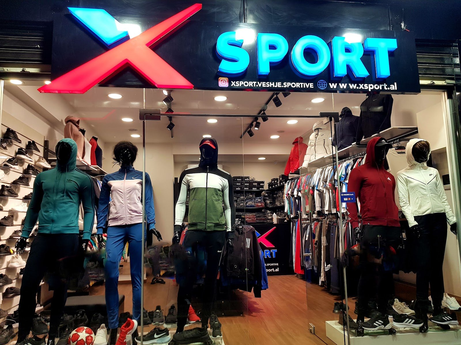 X SPORT (Veshje Sportive)