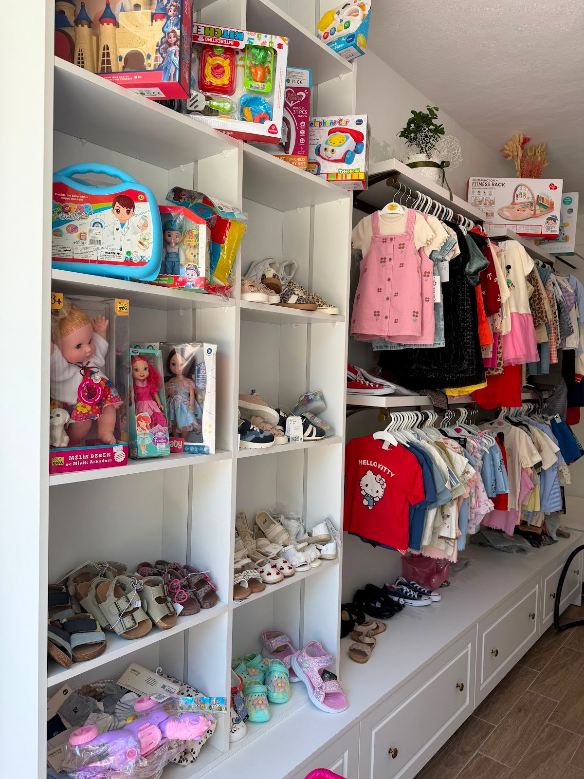 Rois Baby Boutique
