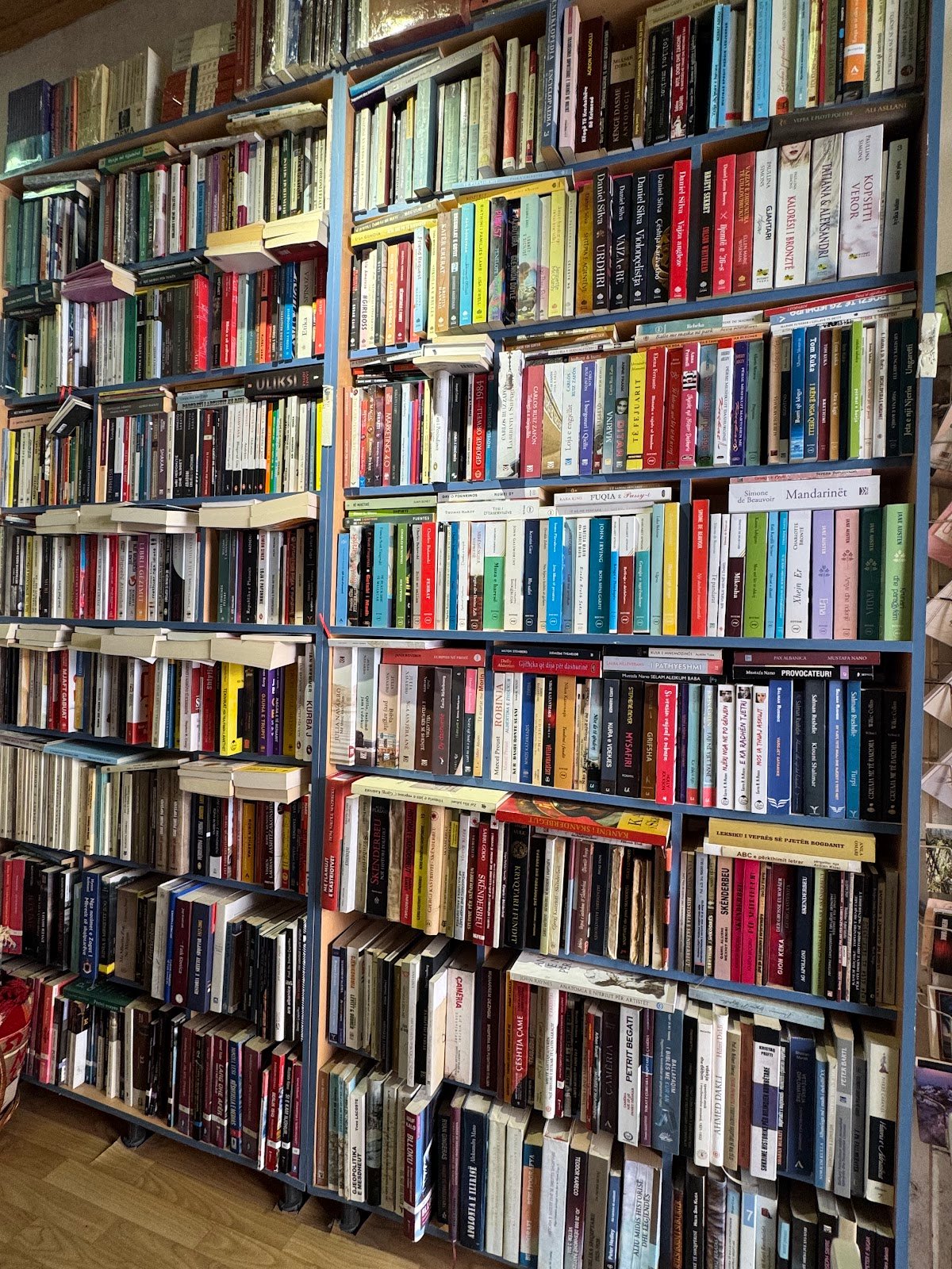 Librari Universitare Shkodër/ Bookstore & Souvenir