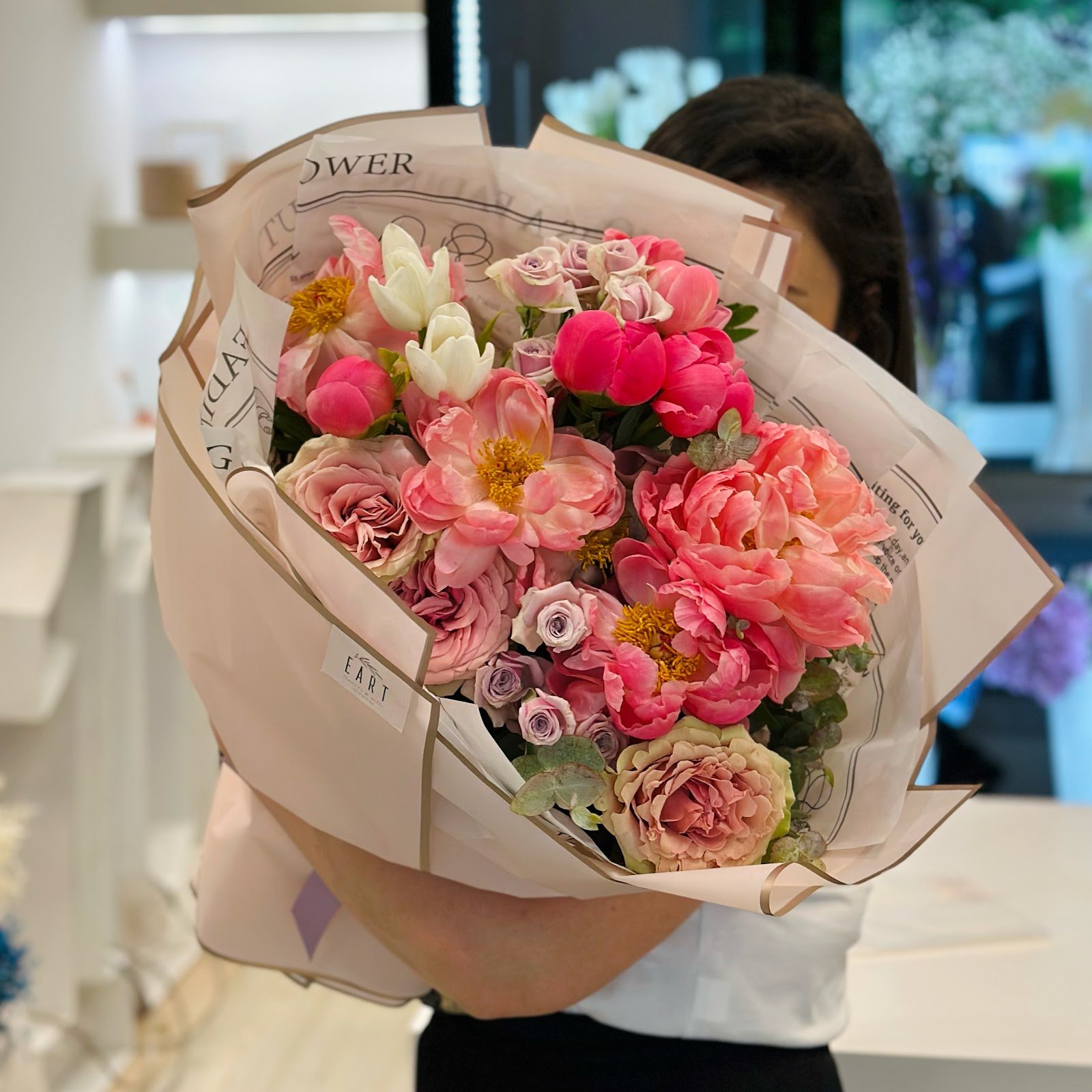 Eart Flowers & Gifts