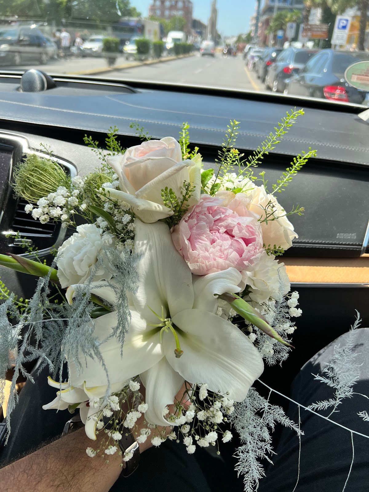 Luledele Flowers