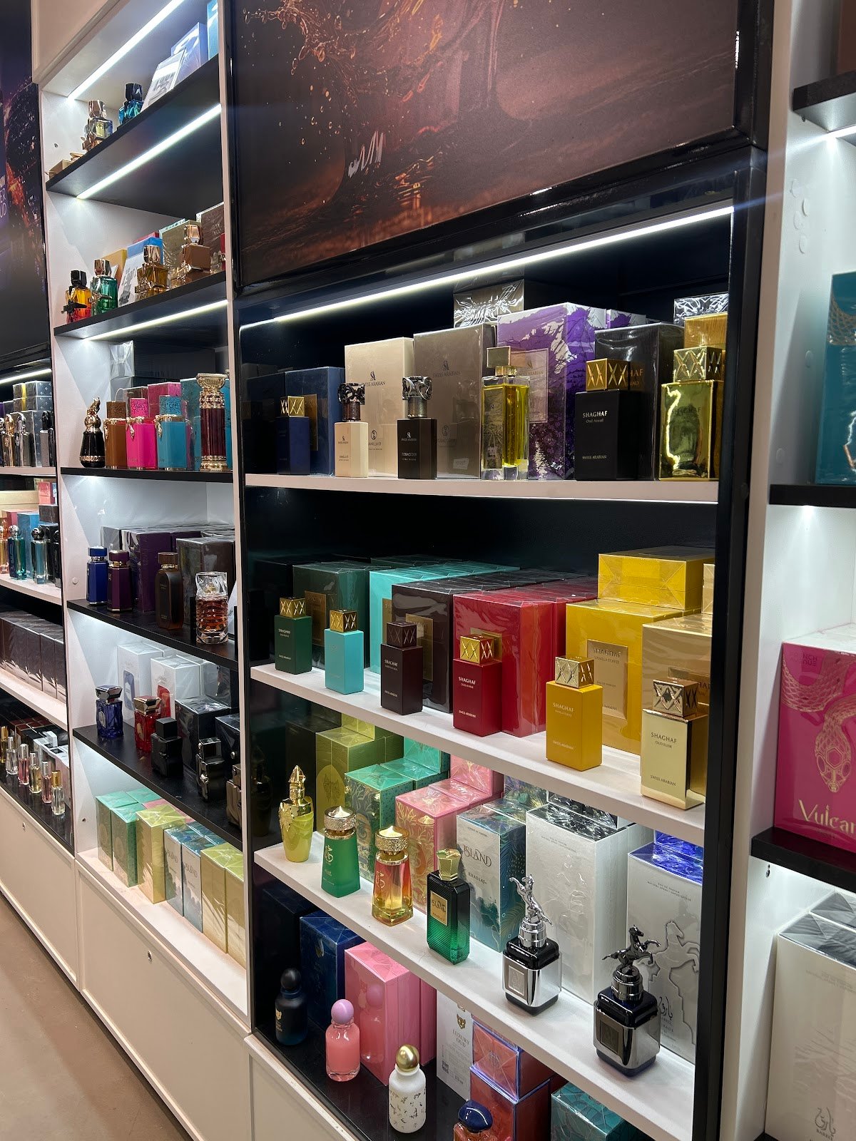 Lunoor Perfumes