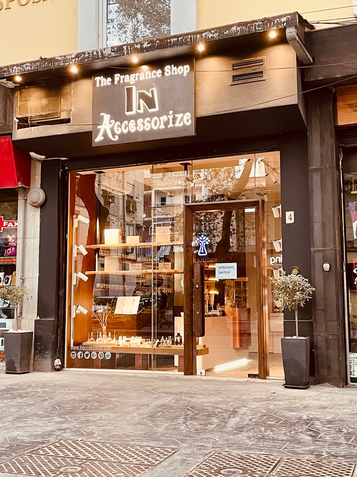 The Fragrance Shop IN ACCESSORIZE
