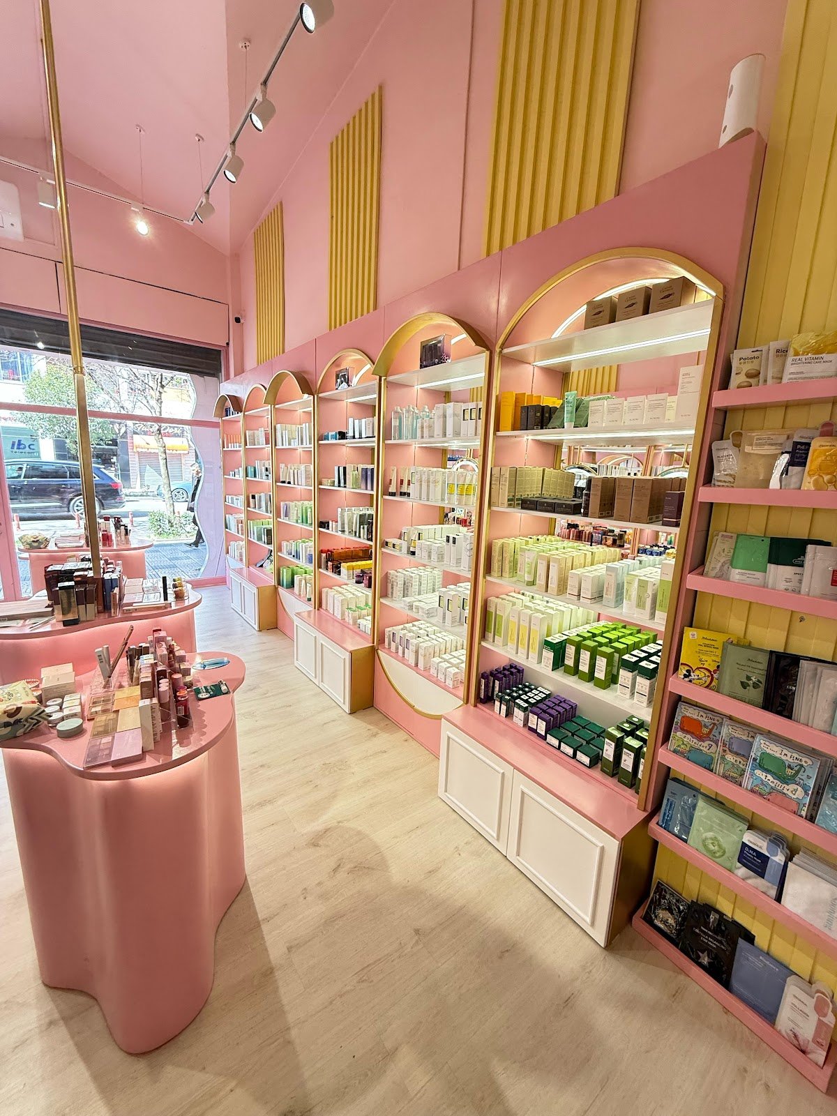 Glowy Skin Korean ＆ Japanese Cosmetics- Shkoder