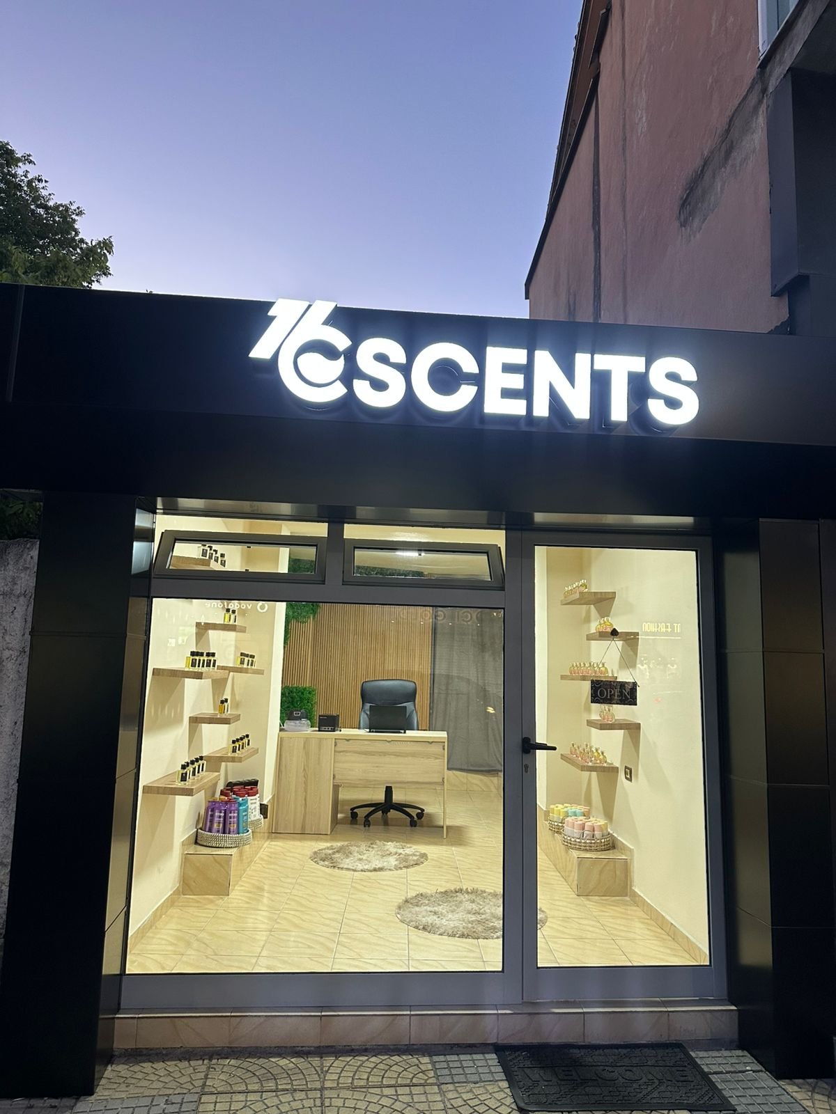16 scents