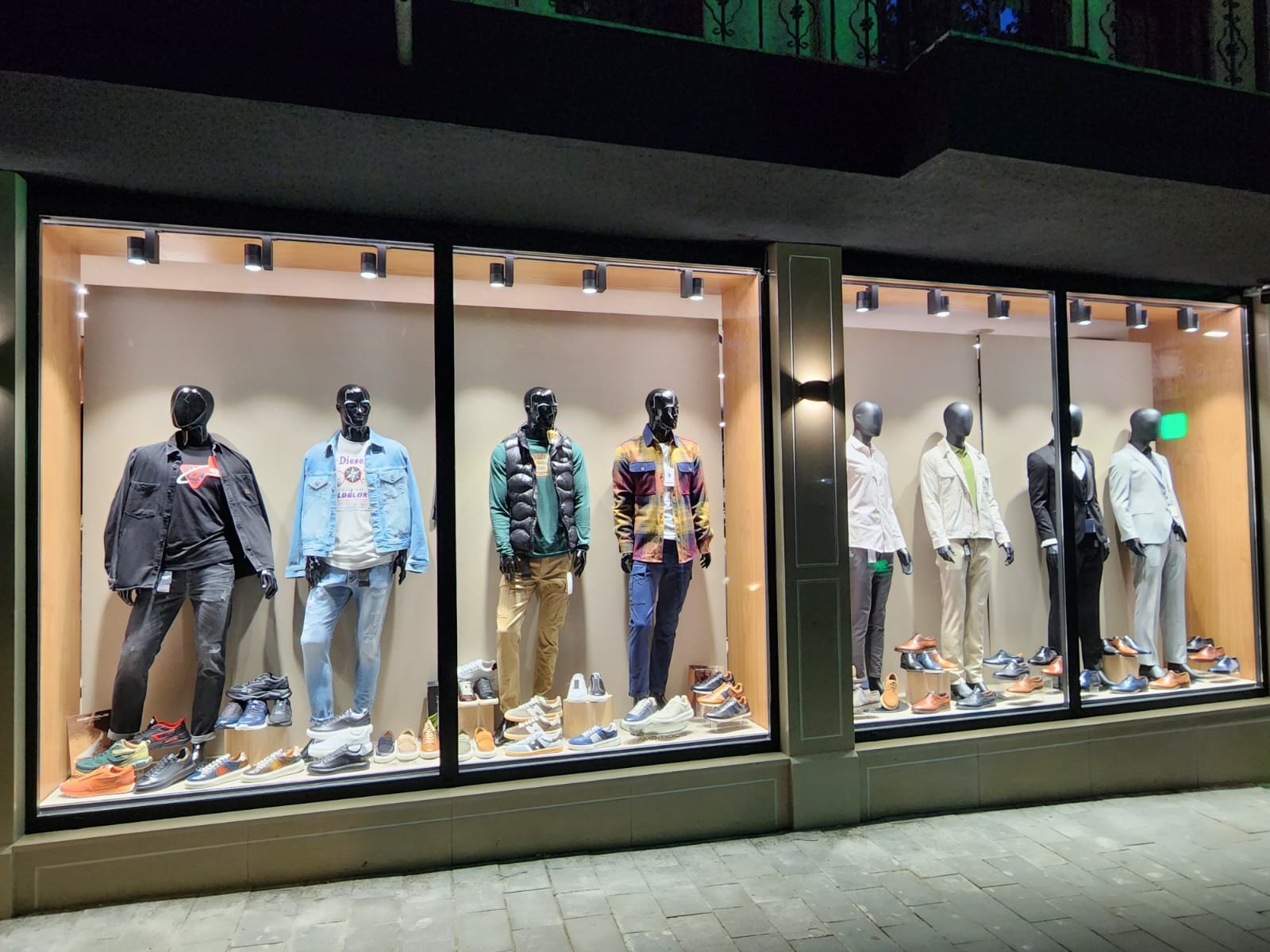 MEN'S BRAND