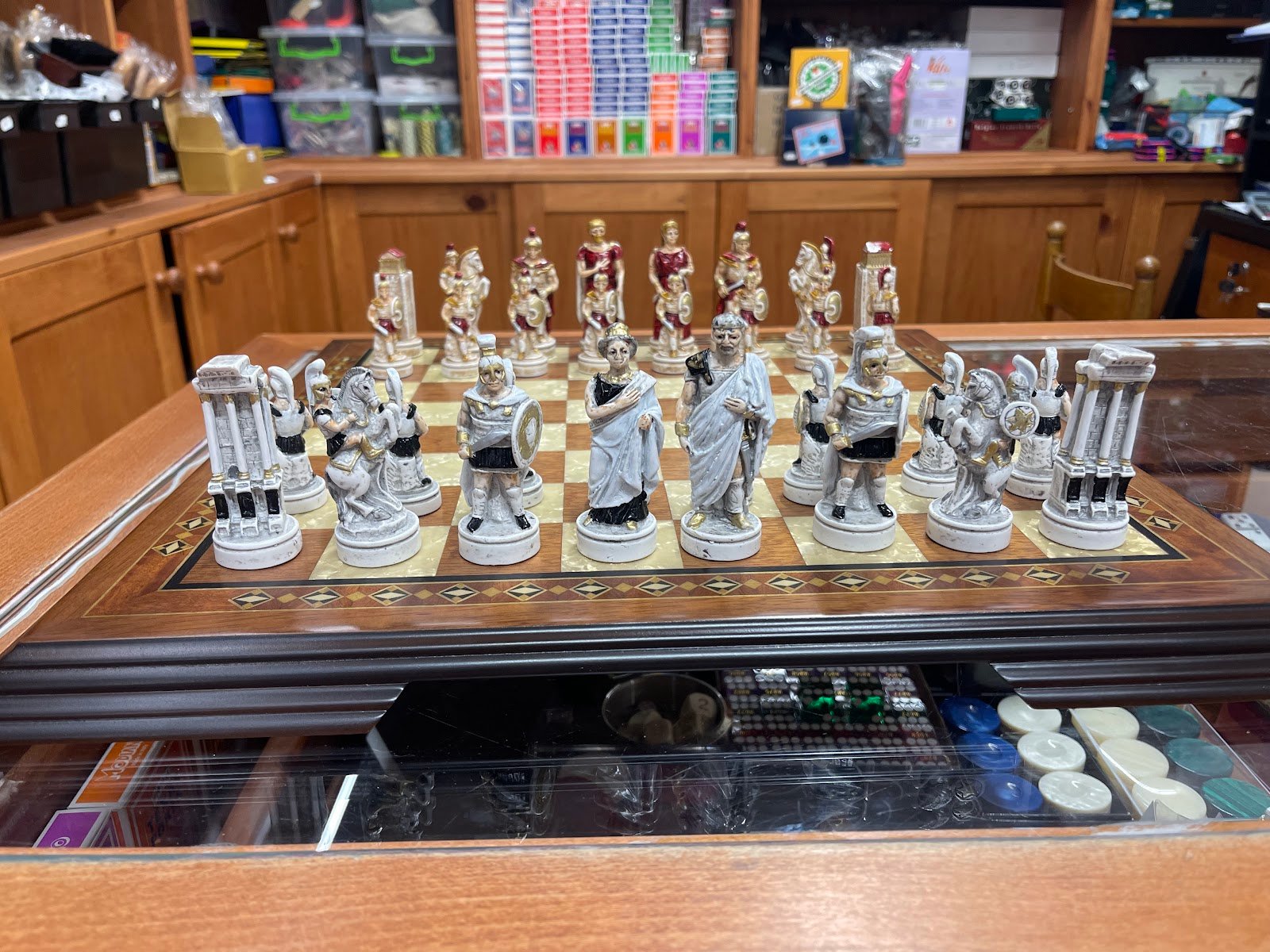 Artikuj Bilardo, Tavlla, Shah, Ping-Pong, Chipsa Pokeri dhe Letra Bixhozi