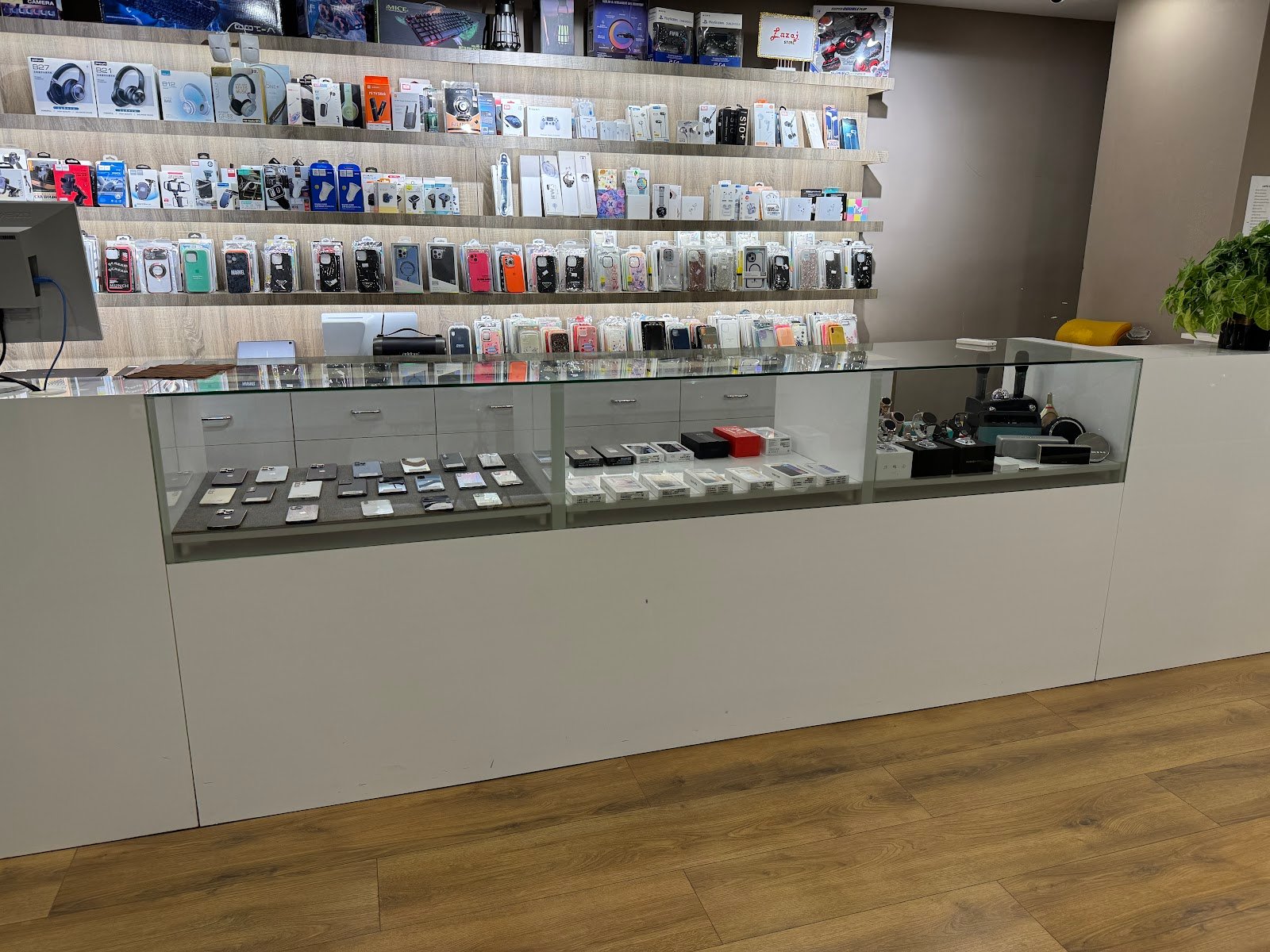 Lazaj Store