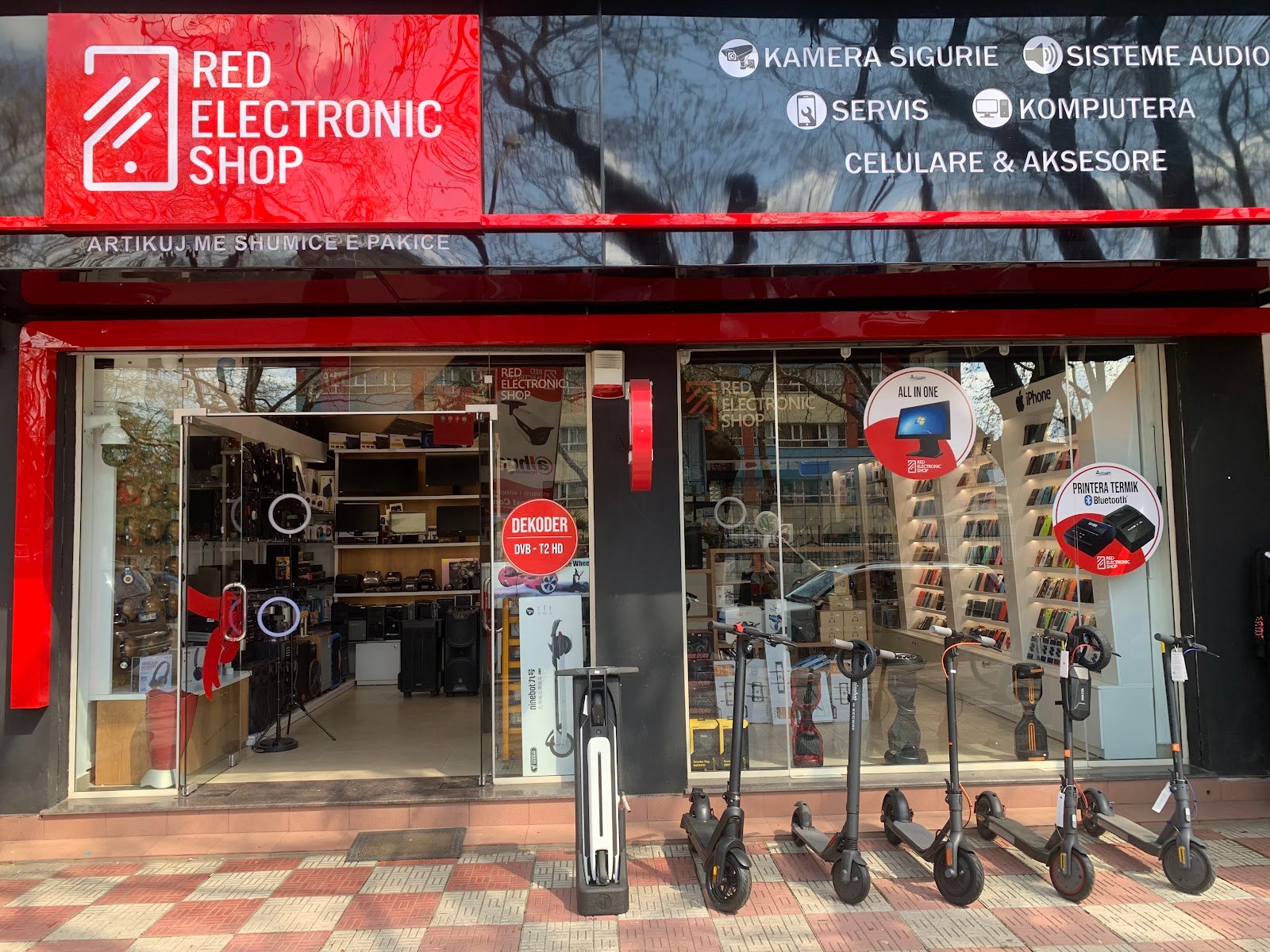 Red Electronic Shop