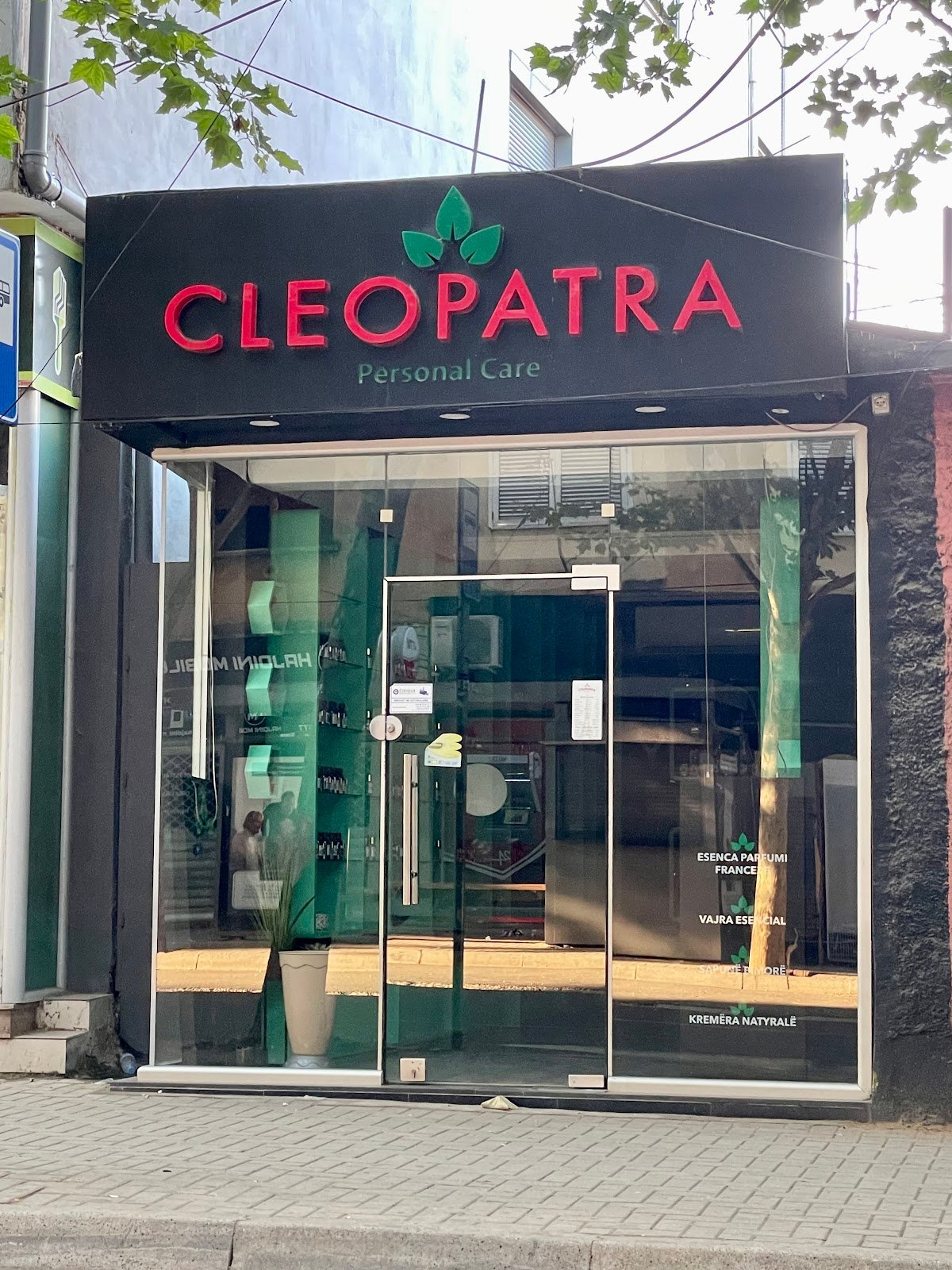 Cleopatra shop