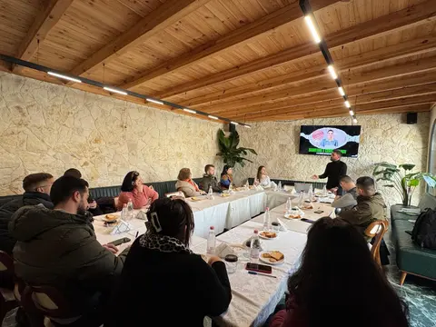 Qendër Trajnimi