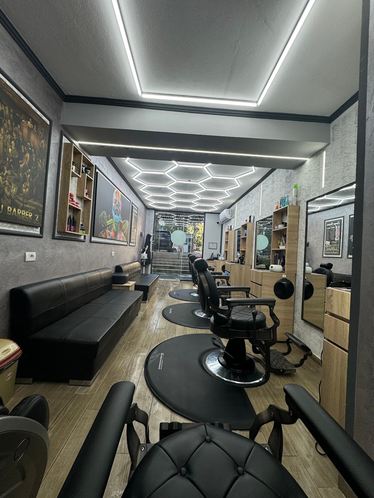 Longu Barber