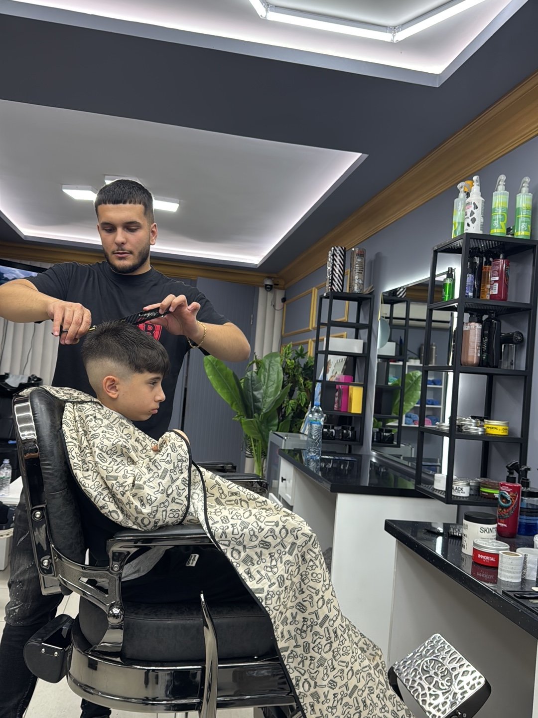 Gentlemen's Barber Shop
