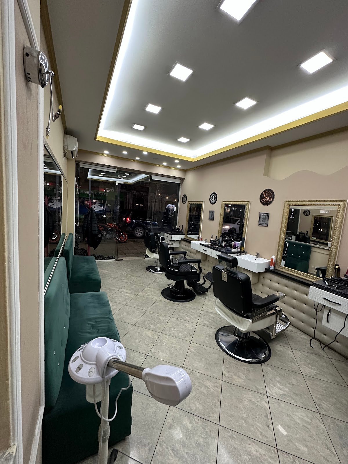 Barbershop Clean Cuts