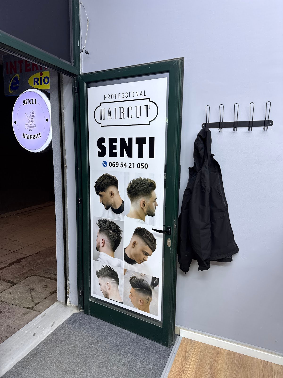 Senti HairCut