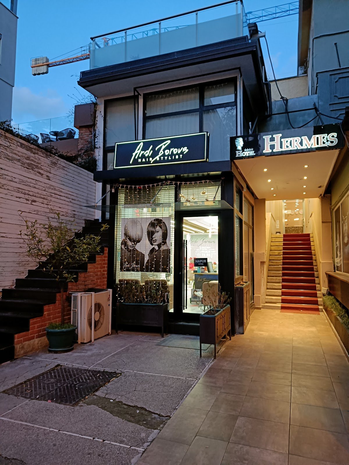 Ardi Borova Salon & Academy
