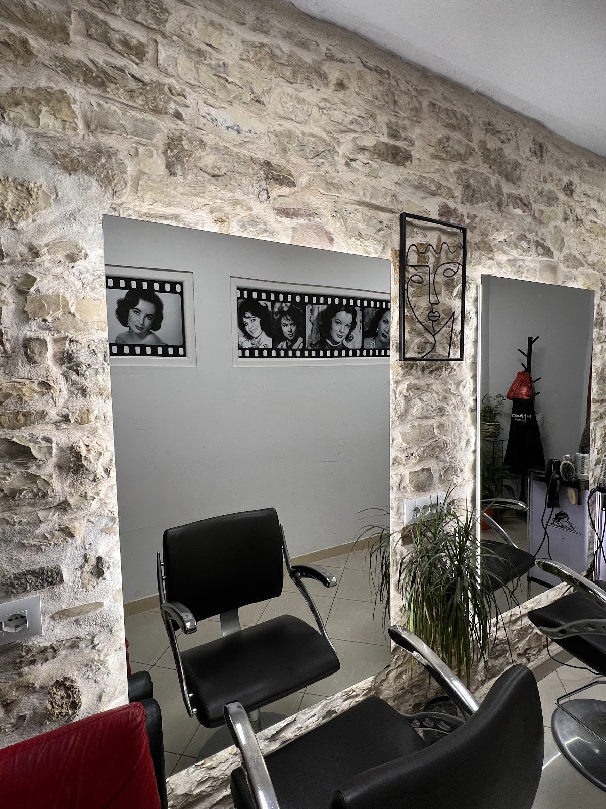 Nevila Hairdresser