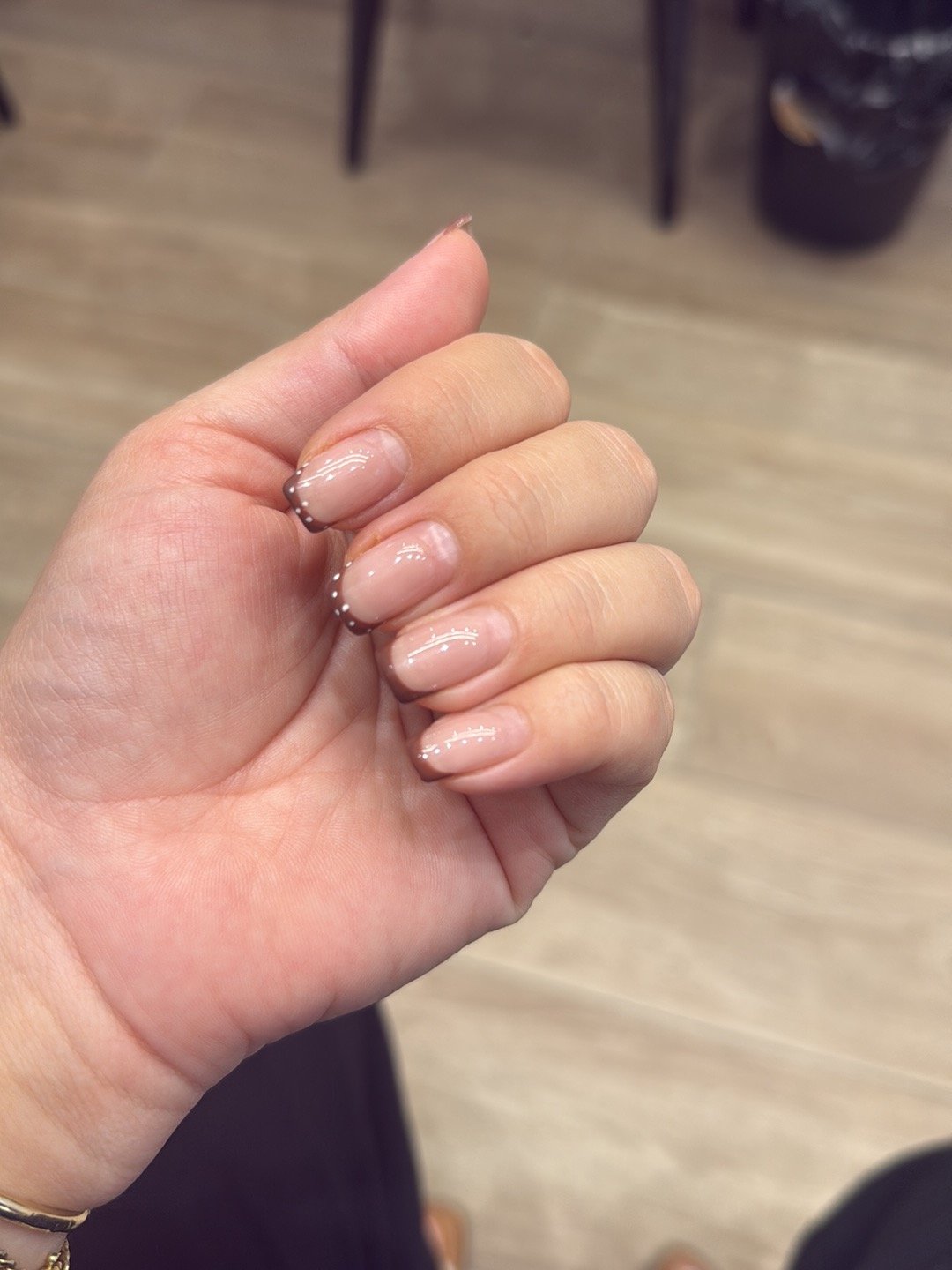 Tila Nails Astir