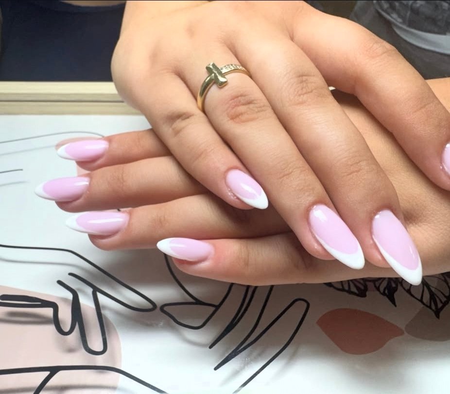 Reni Nails