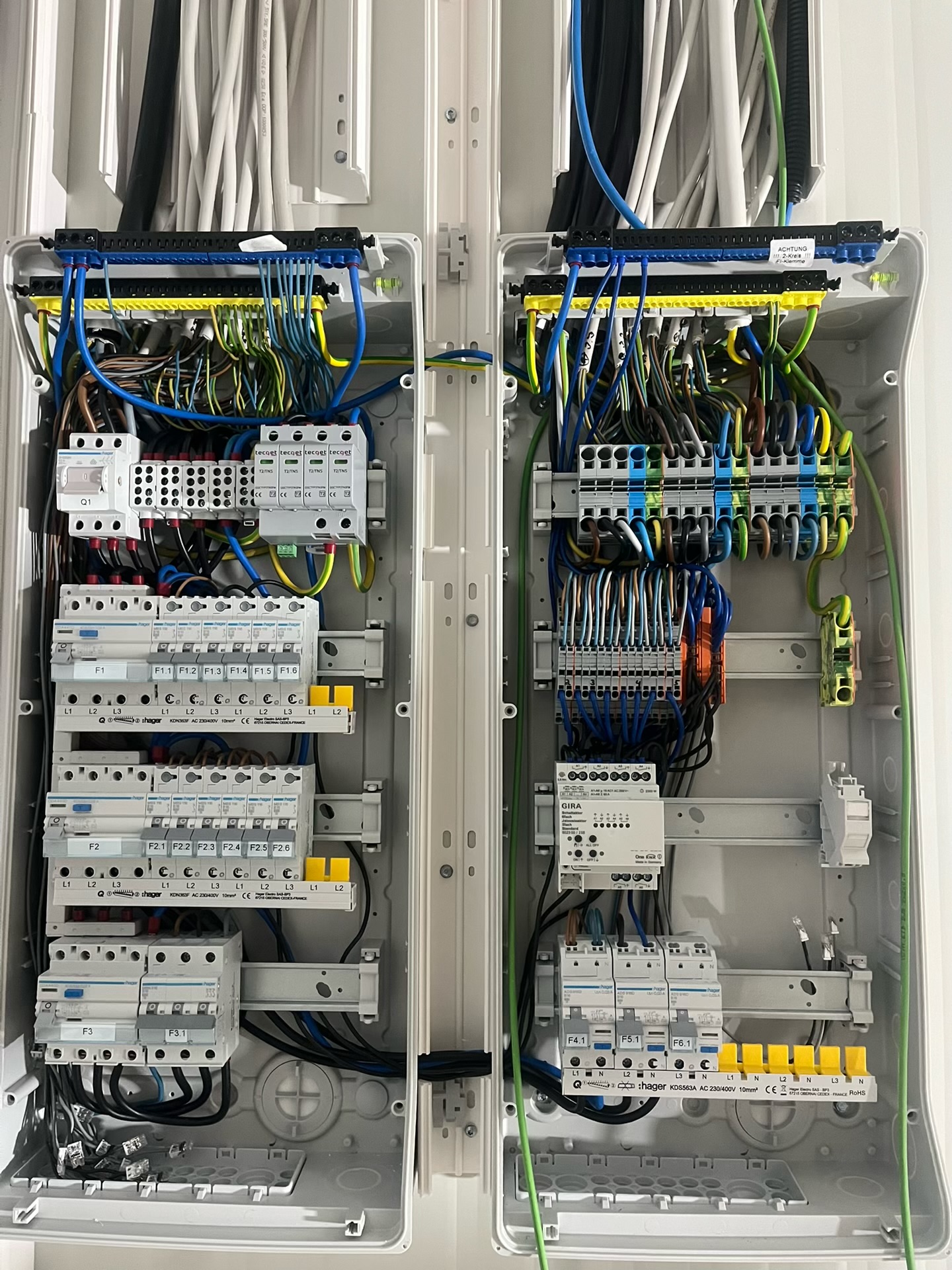 Elektrike Fier